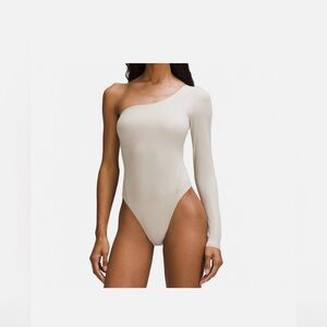 lululemon athletica Women Bodysuit Size Small.